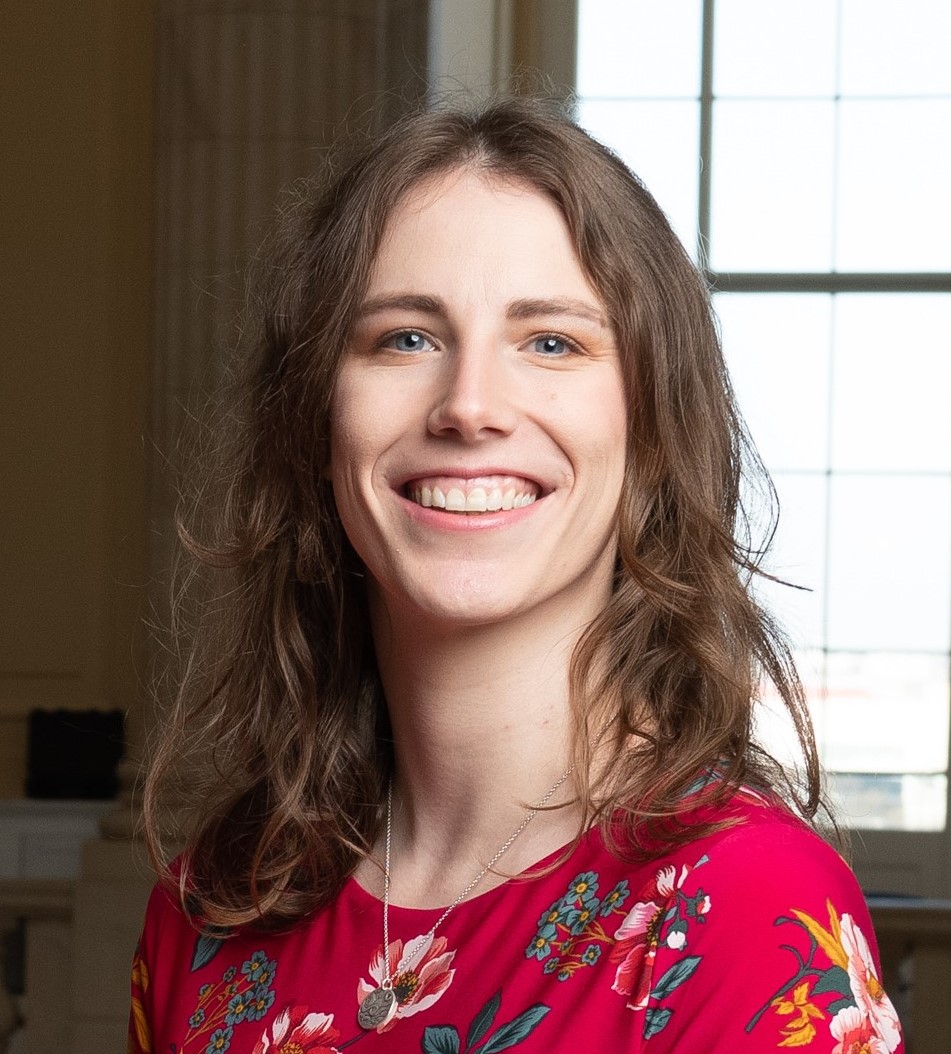 Chloe Grainger   headshot