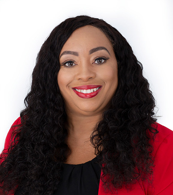 Carrie Davis  headshot